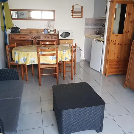 Maisonnette Avec Piscine, Animaux Acceptés à - Fr-1-194-329 * La Faute-sur-Mer