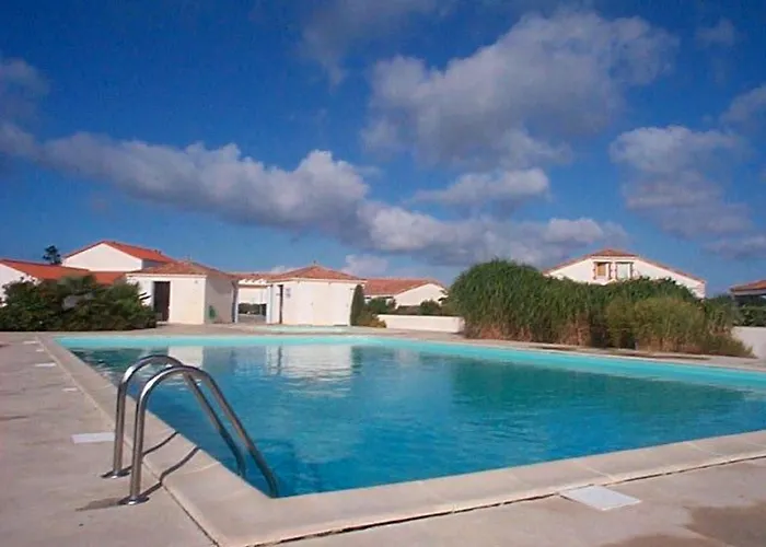 Maisonnette Avec Piscine, Animaux Acceptés à La Faute-sur-mer - Fr-1-194-329 Hébergement de vacances La Faute-sur-Mer