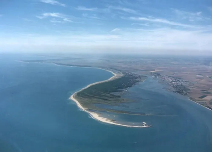 Maisonnette Avec Piscine, Animaux Acceptés à La Faute-sur-mer - Fr-1-194-329